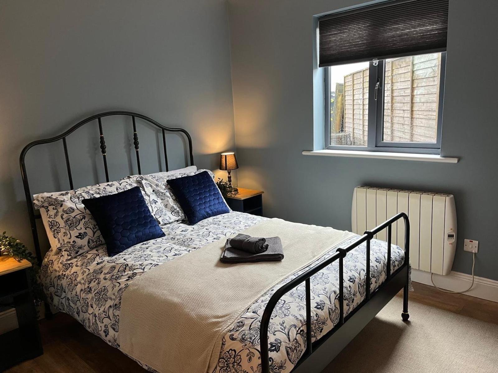 Appartement Woodquay Mews à Galway Extérieur photo